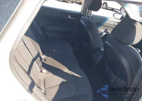 2017 Kia Optima Lx z USA, uszkodzony, nr VIN 5XXGT4L32HG135400